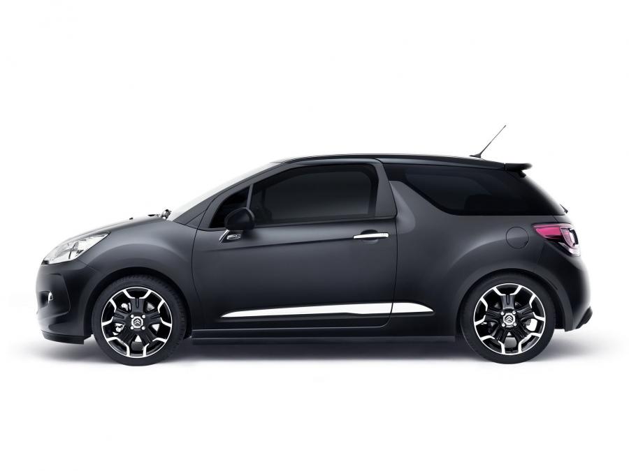  Citroen DS3 Just Black 2010 года  (фото 2 из 3)